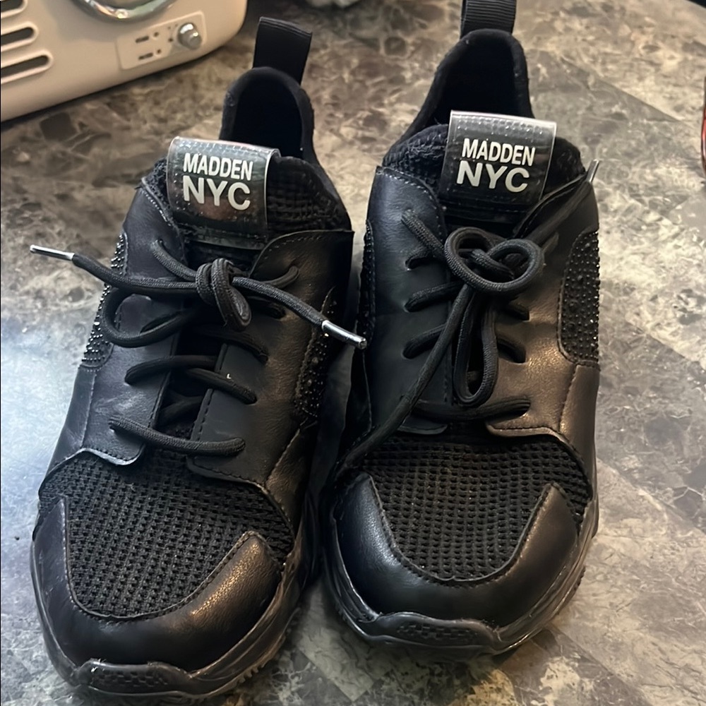 Maidenform Black Athletic Shoes with Chunky Sole - Picture 6 of 7